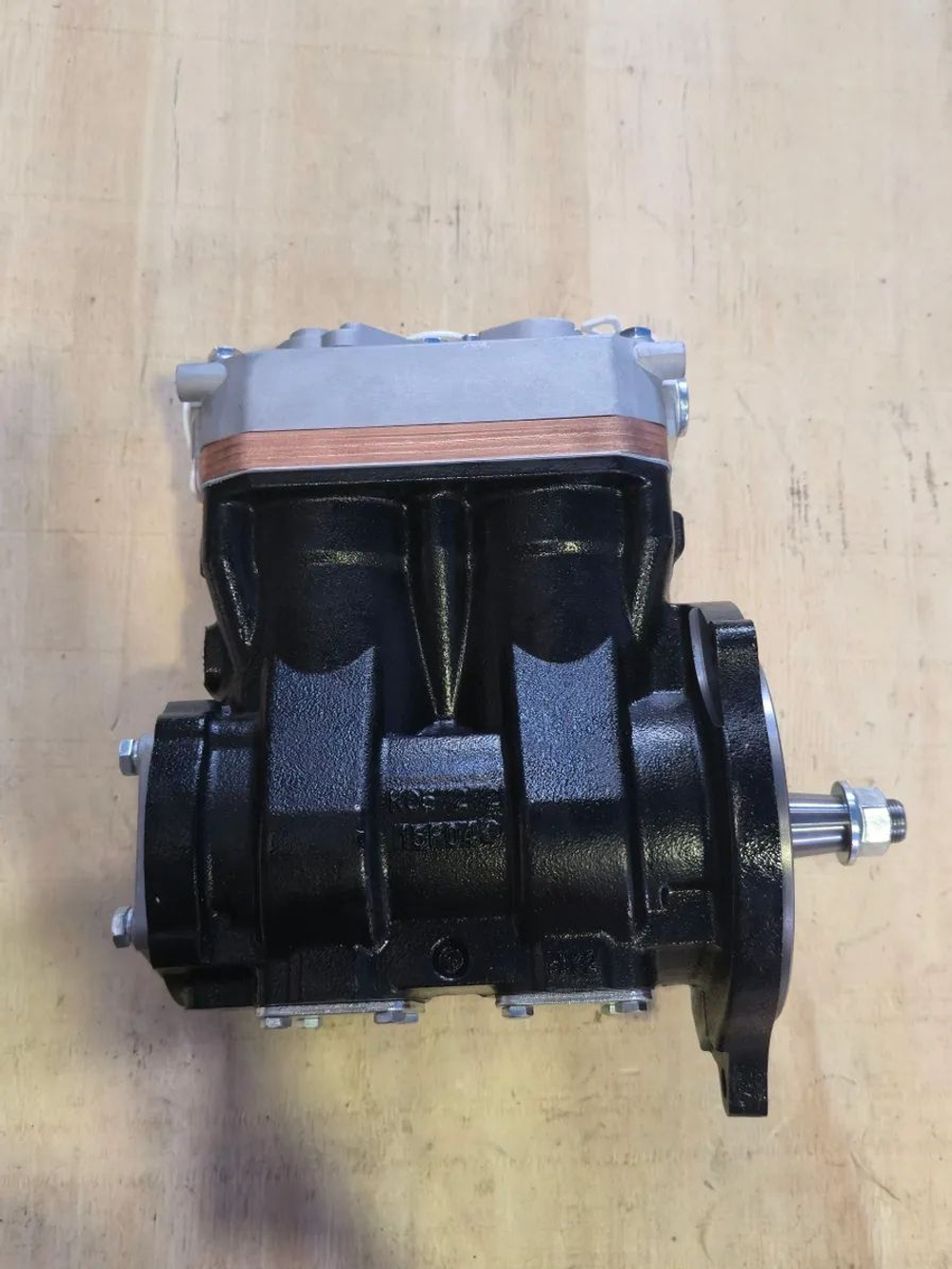 Автокомпрессор двухцилиндровый дв. CA6DM FAW J6 (Shaft-Gear)