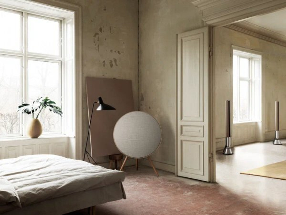 Напольная акустическая система Bang & Olufsen Beoplay A9 4th Generation Gold/White