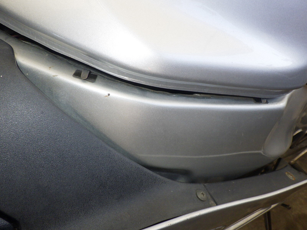 Suzuki RF400RV 040930