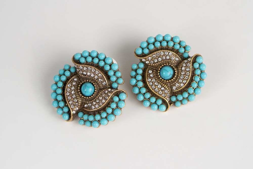 Серьги-пусеты Trifari с бирюзовыми вставками