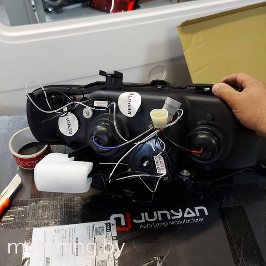 Передние фары ANGEL EYES BLACK для BMW X5 E53