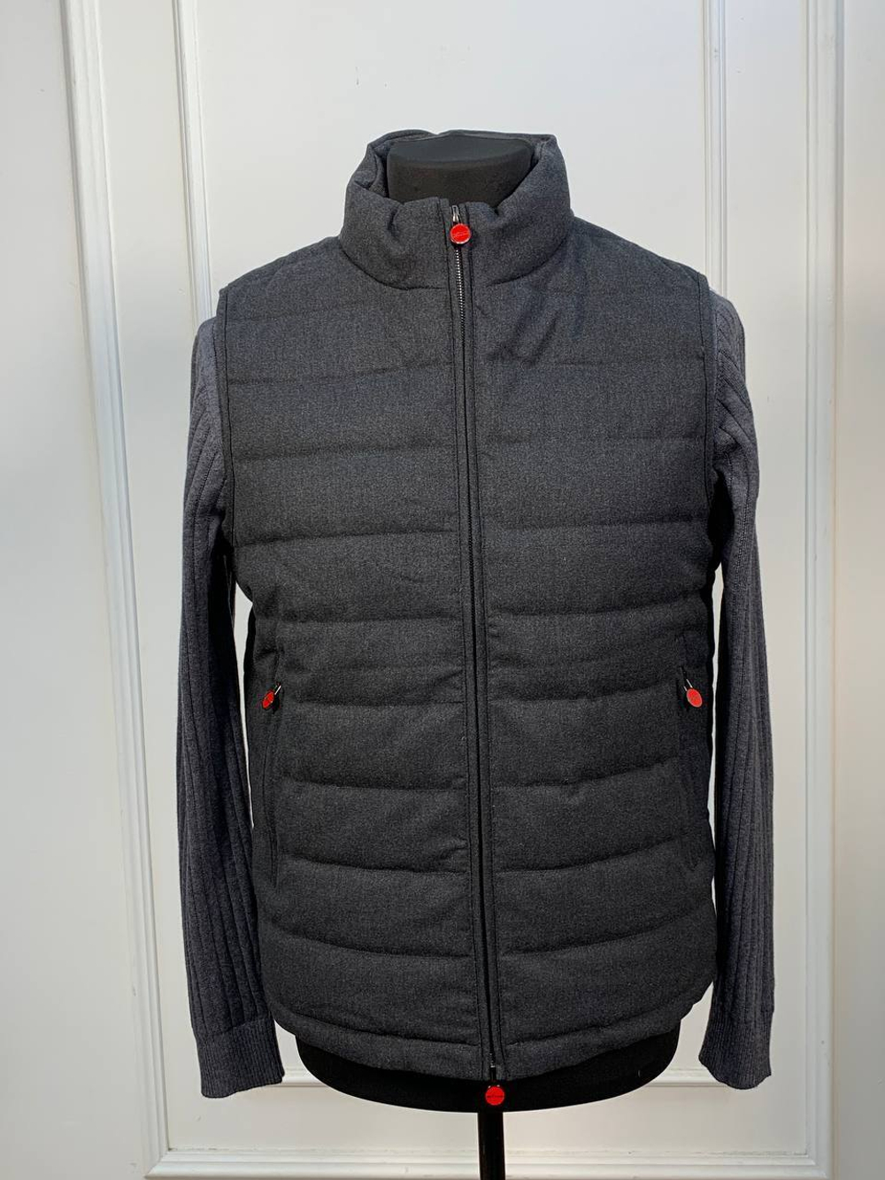 Безрукавка Kiton
