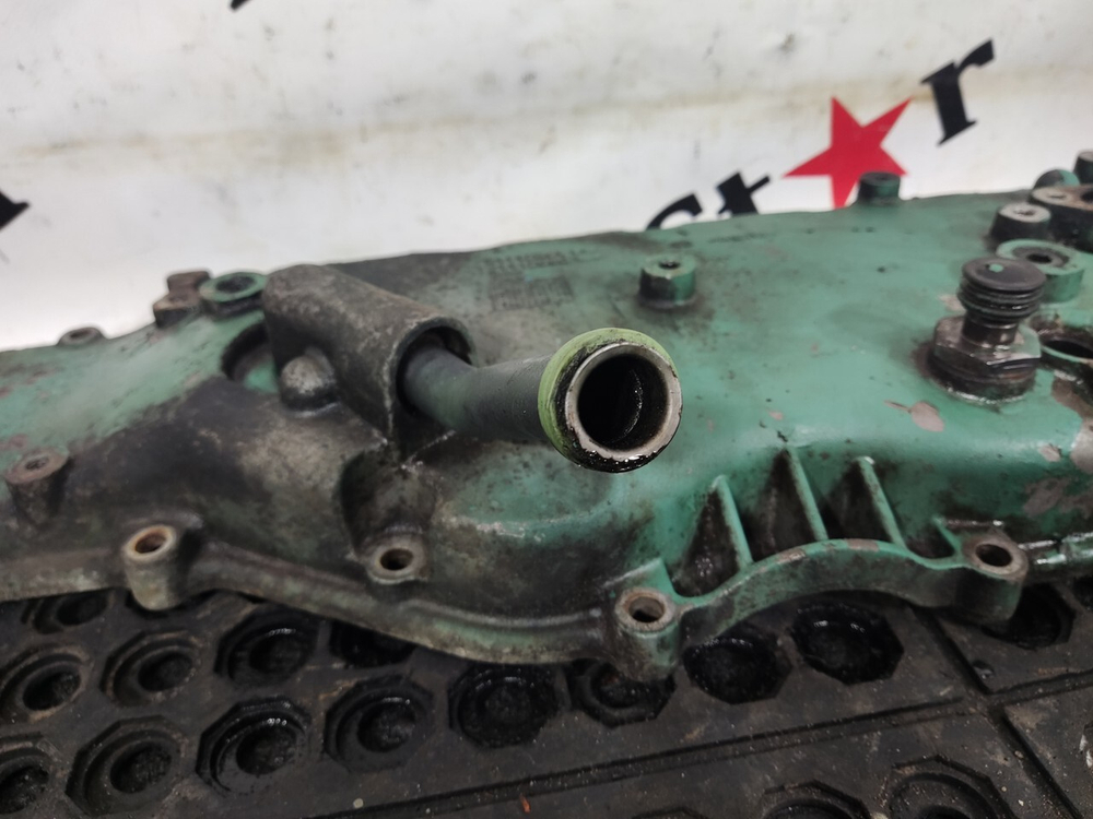 Крышка масляного радиатора