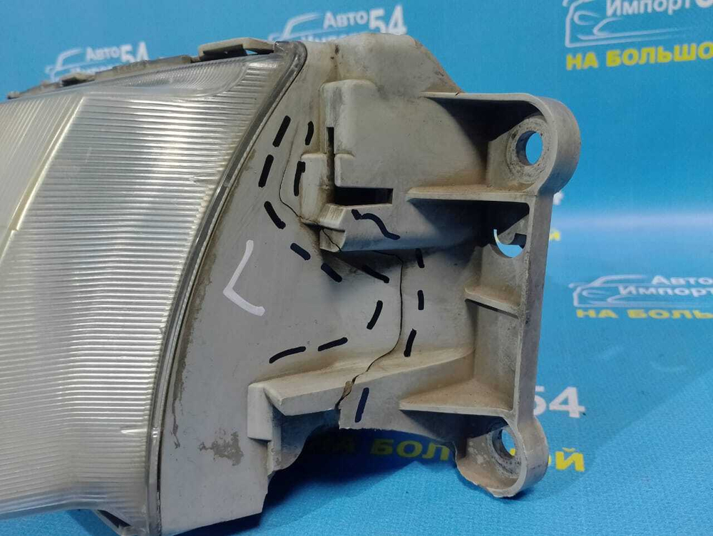 Фара передняя левая MAZDA BONGO FRIENDEE 1997