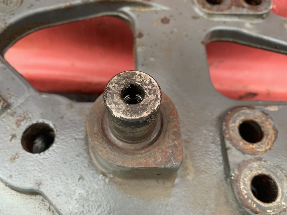 Кронштейн рессоры передней правый