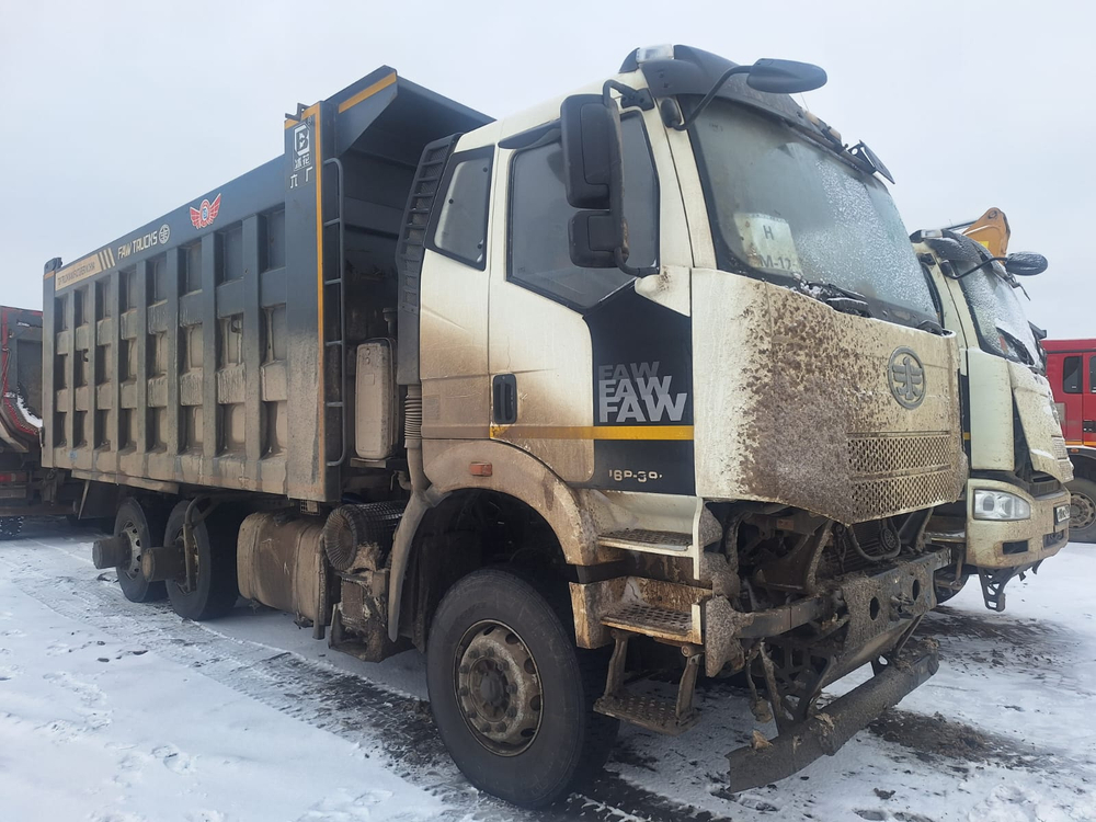 FAW J6 6x4 Самосвал J6 (Дизельный, 8,6 л, 390 л.с., МТ)