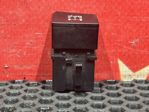 Кнопка антипробуксовочной системы