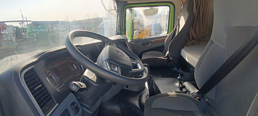 Shacman (Shaanxi) SX* 8x4 Самосвал SX33186V366 (Дизельный, 11,6 л, 423 л.с., МТ)