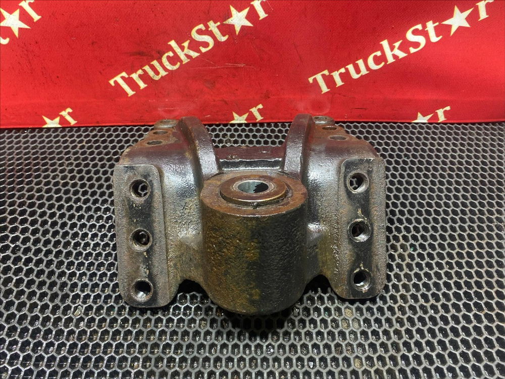 Кронштейн рессоры передней 2018г.