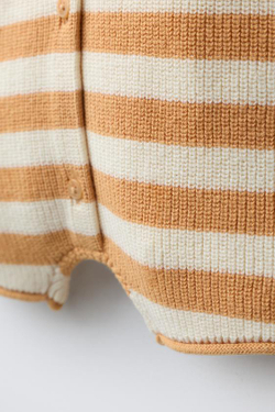 ZARA ВЯЗАНЫЙ ПЕСОЧНИК В ПОЛОСКУ С ВЫШИТОЙ ЛОДКОЙ, ЭКРЮ