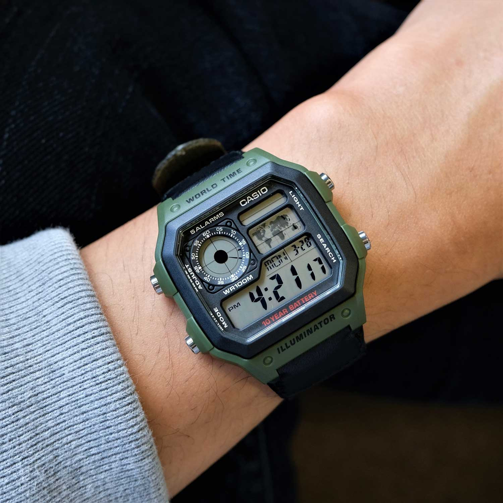 Часы Casio AE-1200WHB-3B