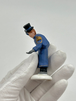 Фигурка Швейцар Department 56