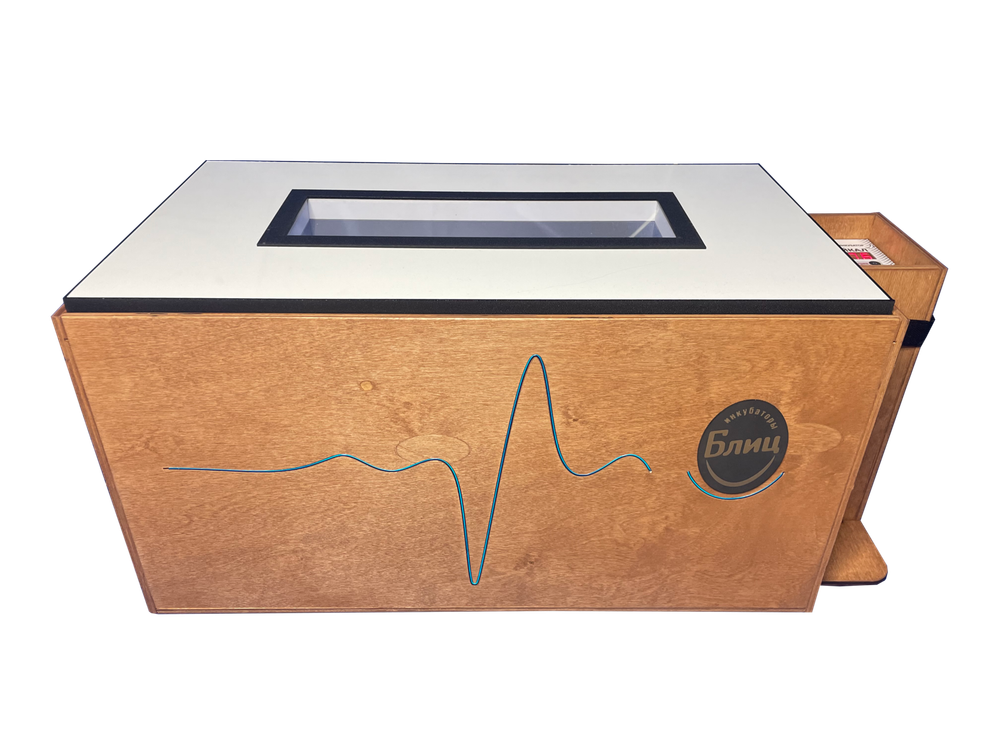 Инкубатор Блиц Байкал 72 Ц