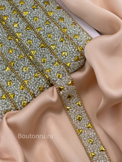 Тесьма термоклеевая бело-золотая с монилью