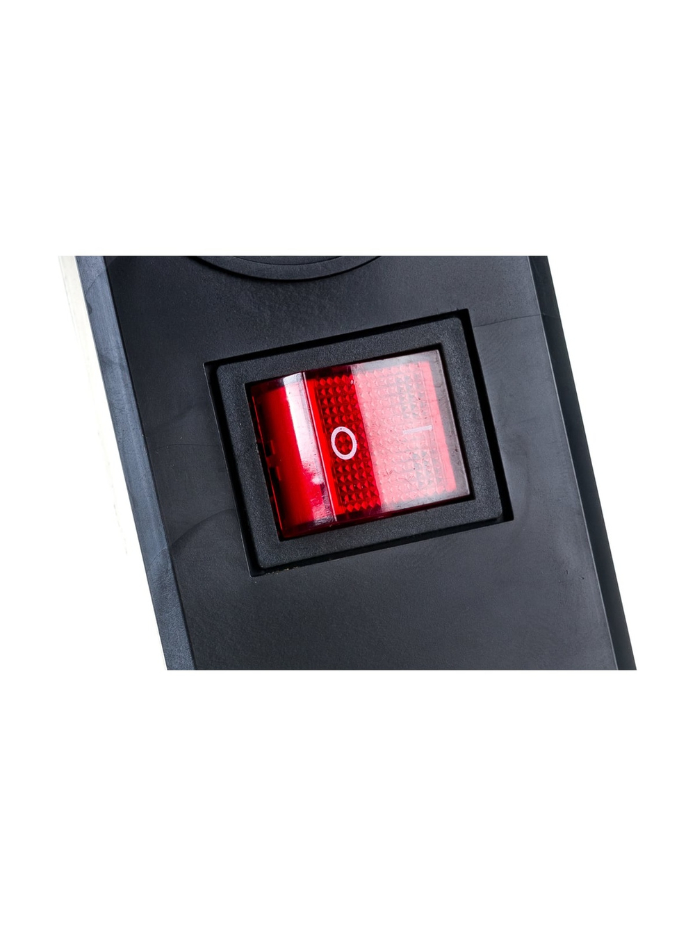 Сетевой фильтр Gigant с заземлением ПВС 3x0,75 5 гнезд 3м 80096