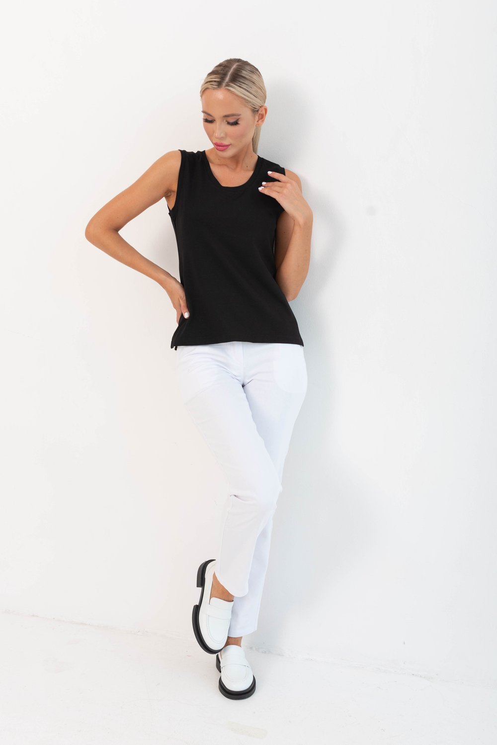 Майка черная из хлопка