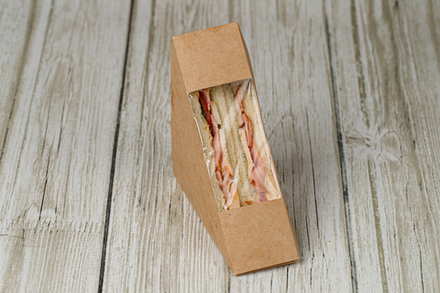 Сэндвич с ветчиной и сыром  в боксе