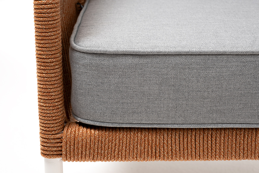 "Канны" кресло плетеное из роупа, каркас алюминий светло-серый (RAL7035) муар, роуп светло-серый круглый, ткань светло-серая