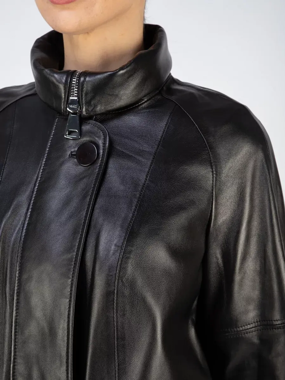 Кожаная куртка демисезонная