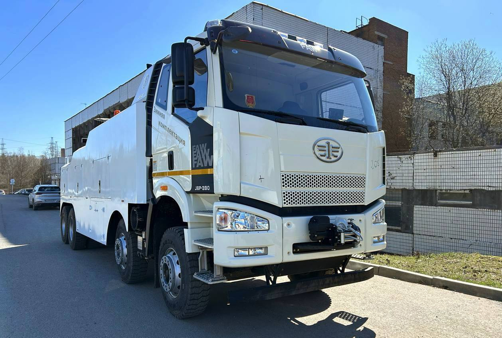 FAW CA3310 тяжелый эвакуатор 8x4