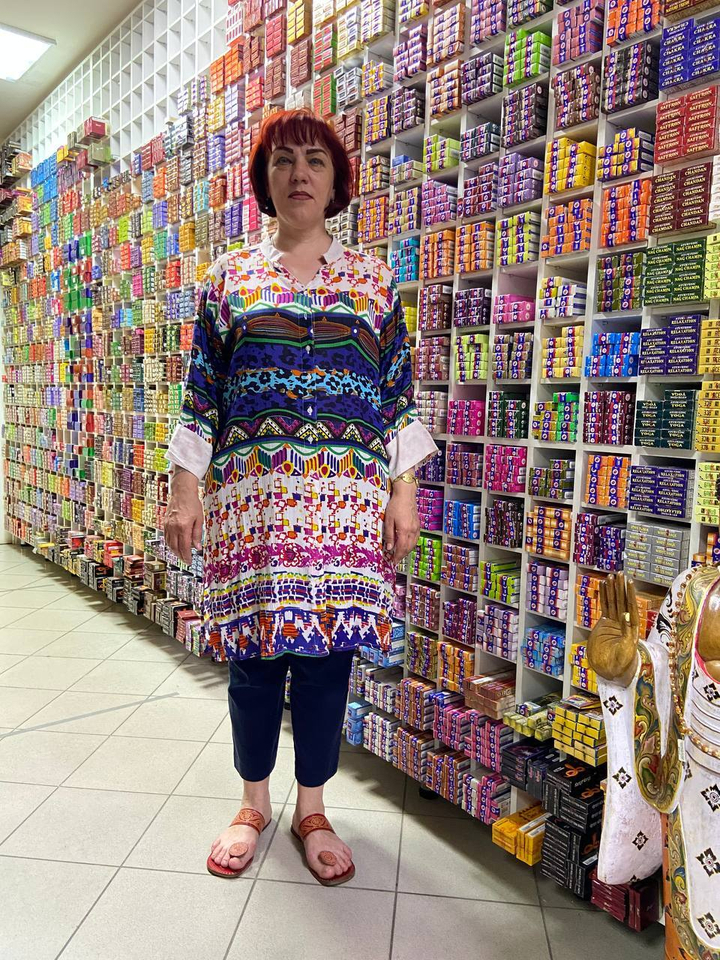 Блузка - туника TOPSHOP "Египетский узор" пуговицы спереди, Вискоза (креп), разноцветная, длина 95 см