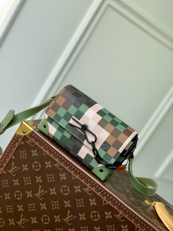 Louis Vuitton Steamer Wearable Wallet