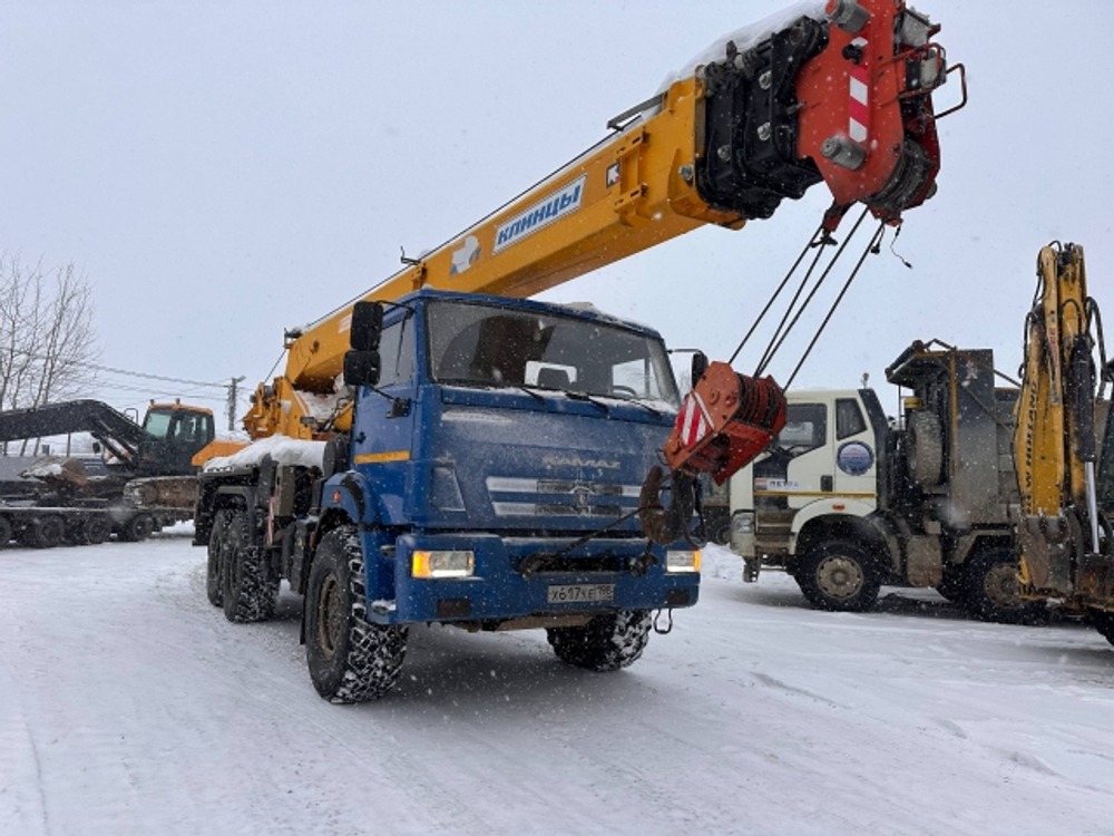 КамАЗ 43118 6x6 Автокран КС-55713-5К-3 (Дизельный, 11,8 л, 300 л.с., МТ)