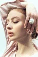 Кольцо Георгин L, белый фарфор