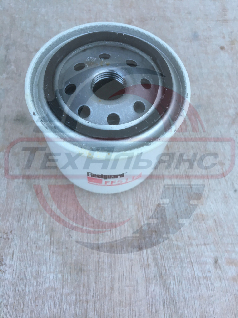 Фильтр топливный Fleetguard FF5114