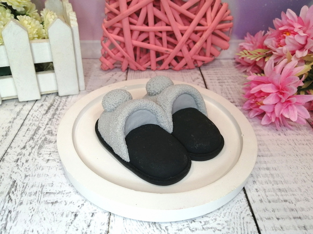 Силиконовая форма Тапочки с помпончиком