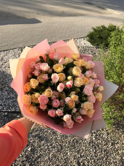 Букет кустовая роза L