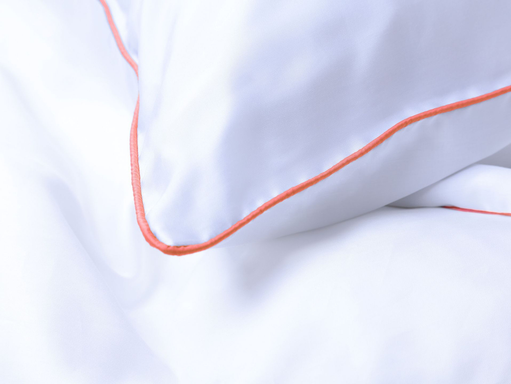 Постельное белье 2 спальное евро Mollen белое с розово-коралловым кантом