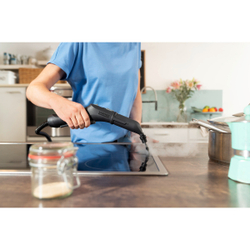 Комплект щеток для пароочистителя, предназначенных для очистки швов.