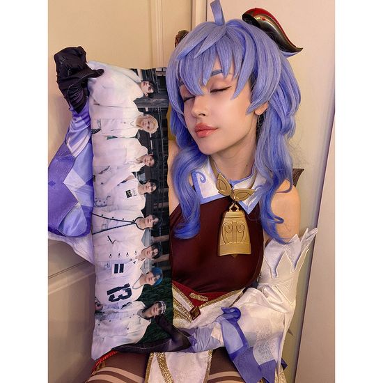 Мини дакимакура Стрей Кидс арт. M1258, 60х20 см