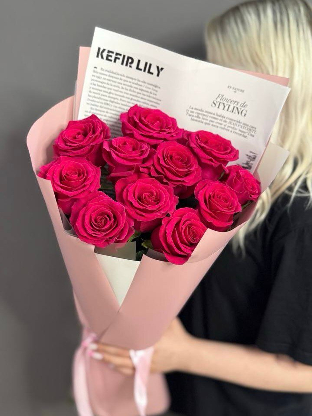 Букет из 11 малиновых одноголовых роз (Эквадор 60 см)