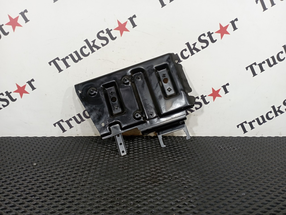 Кронштейн крепления торпедо правый