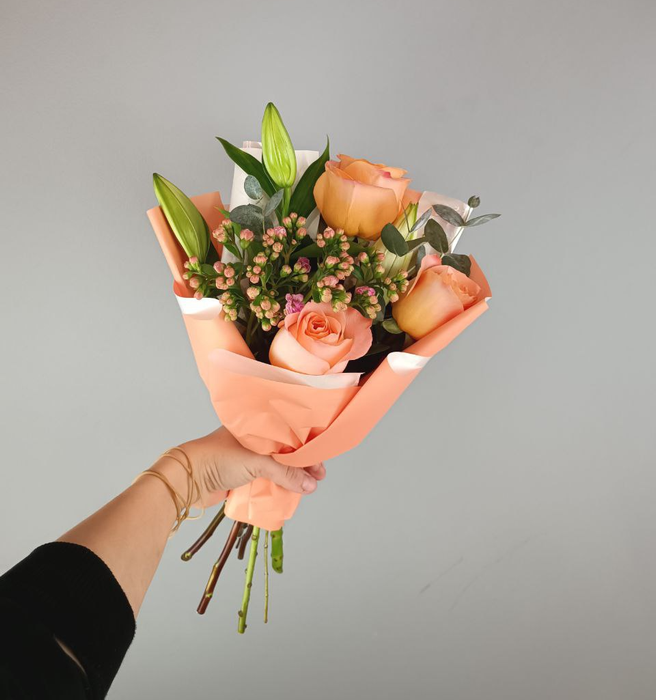 Букет "Персиковая нежность"