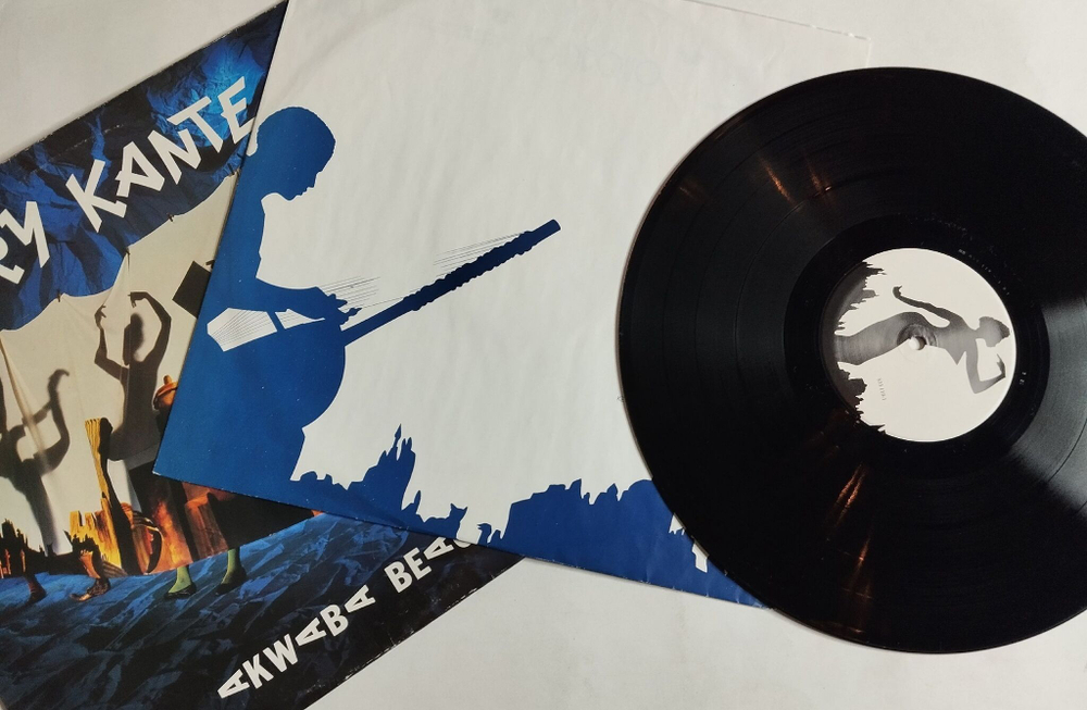 Винтажная виниловая пластинка LP Mory Kante Akwaba Beach (France 1987) Ye Ke Ye Ke