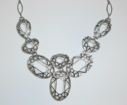 "Лудуш" колье из коллекции "Кристалл" от Jenavi