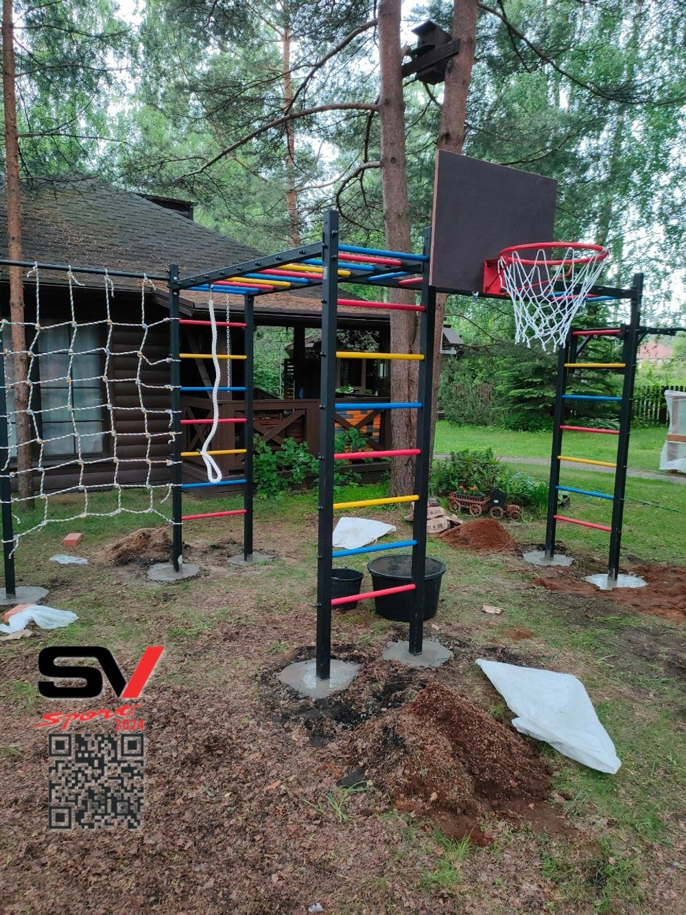 Монтаж уличной шведской стенки Sv Sport Рукоход х 2 (7 вертикальных столбов)