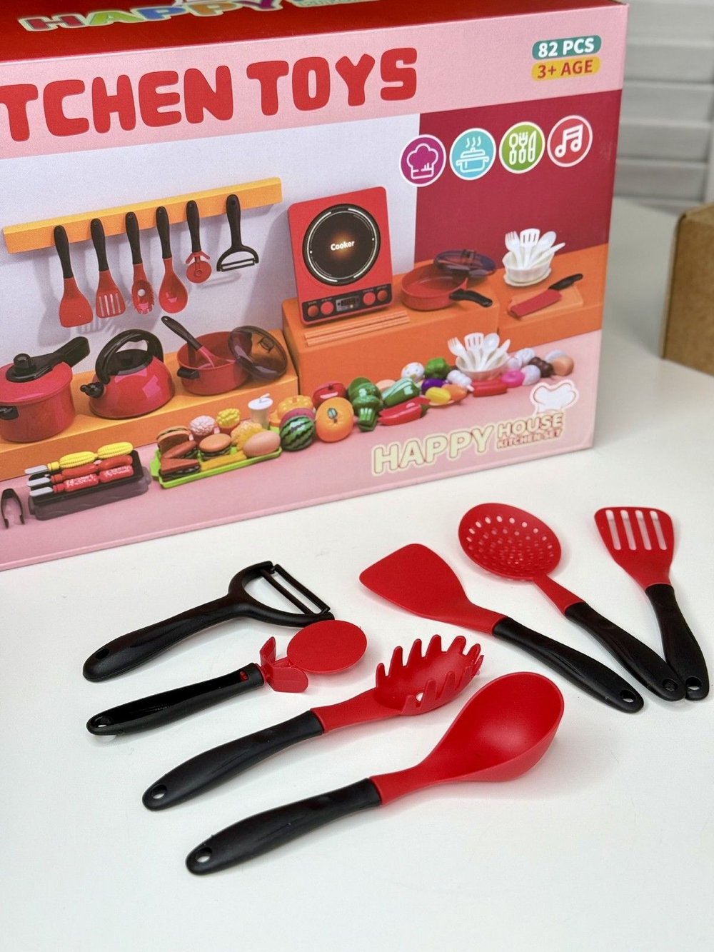 Игровой набор посуды и продуктов на липучке 82 элемента (201914939)