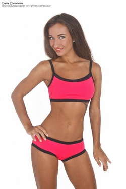 Топ Bikini, Малина