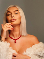 Колье из тонированного агата «Неваляшка»