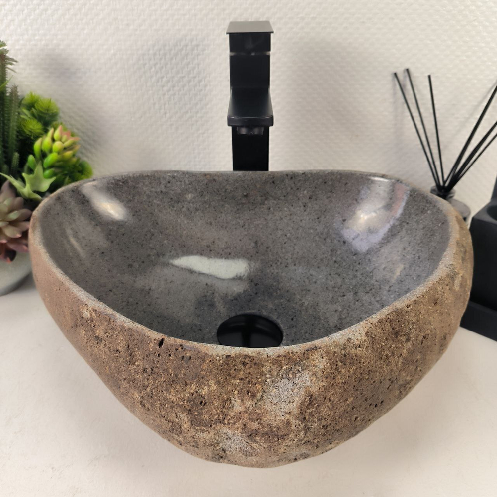 Раковина из речного камня RS-64992 43*34*15 0861