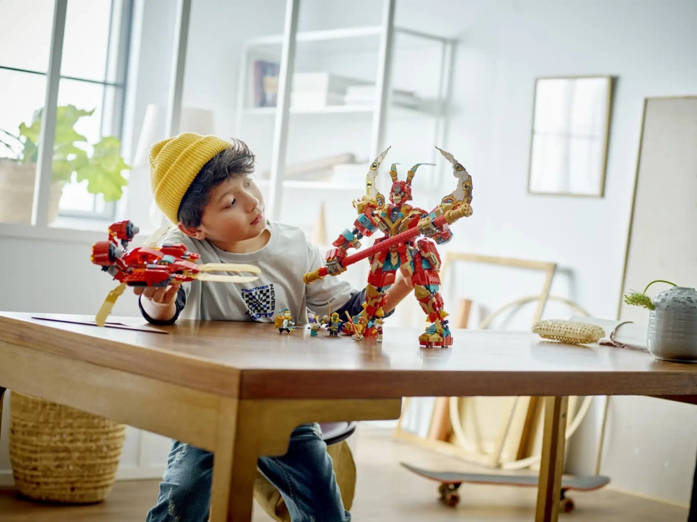 Конструктор LEGO Monkie Kid 80045 Ультра-робот Короля обезьян