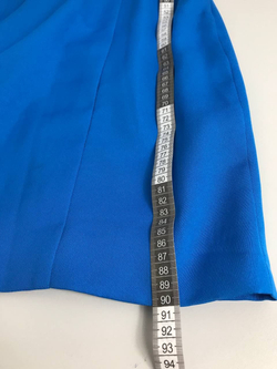 Платье Oggi лаконичное 42 размер