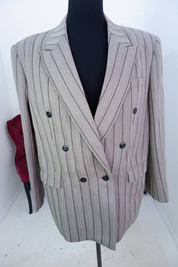 Пиджак стильный и практичный, визуально на 54/56 размер