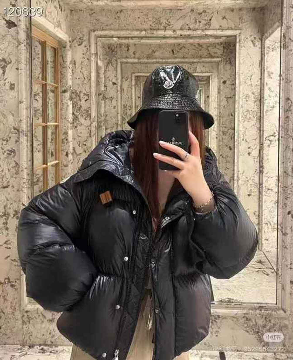 Пуховик Moncler