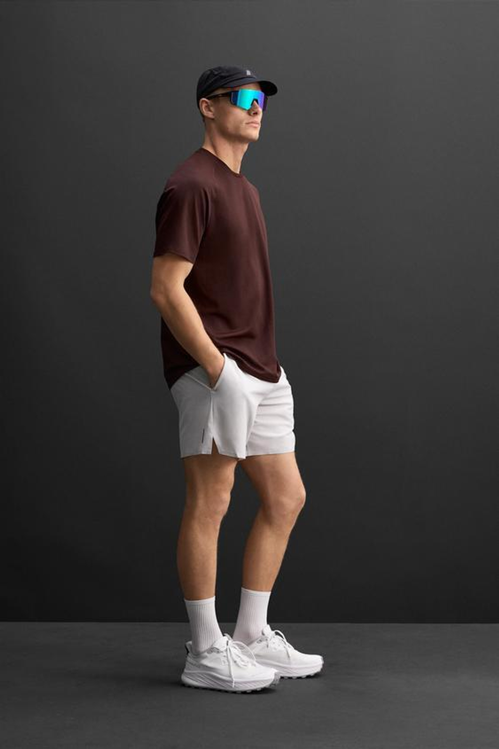 ZARA ПЕРФОРИРОВАННАЯ СПОРТИВНАЯ ФУТБОЛКА, КОРИЧНЕВЫЙ