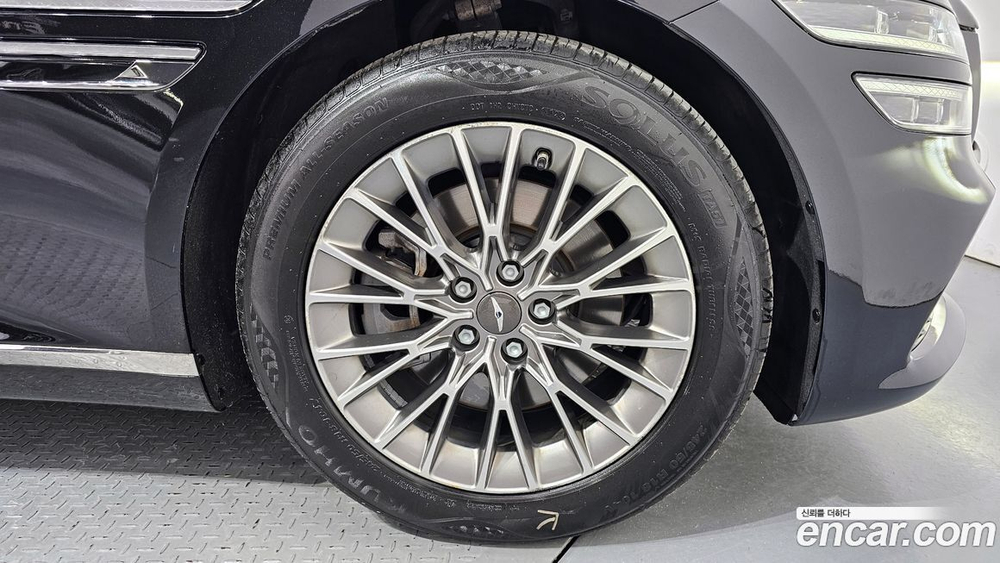 Genesis G80 (RG3) Бензин 2.5 Turbo 2WD (12.2020)